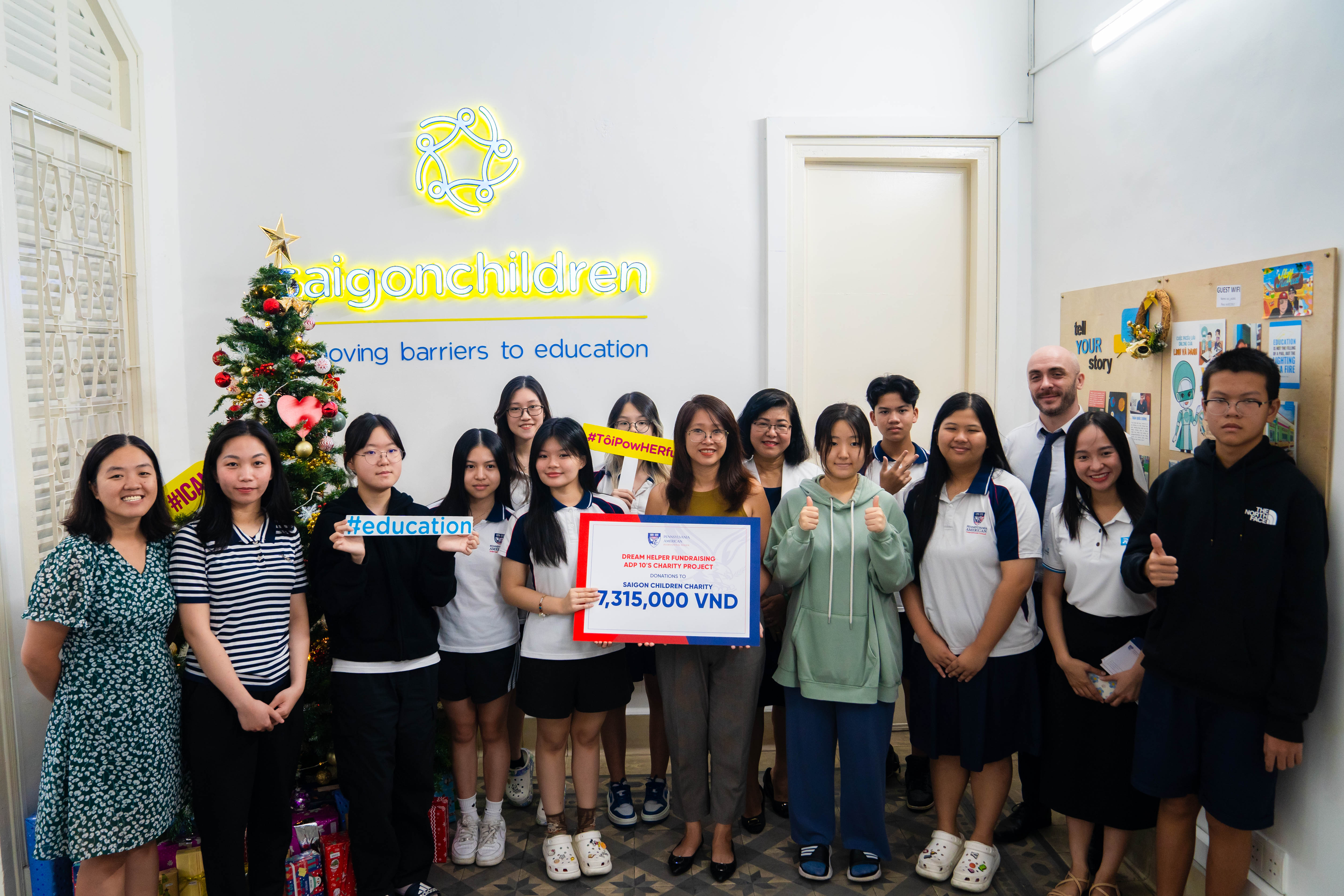 hanh-trinh-trao-yeu-thuong-cung-du-an-cong-dong-cua-lop-adp-10